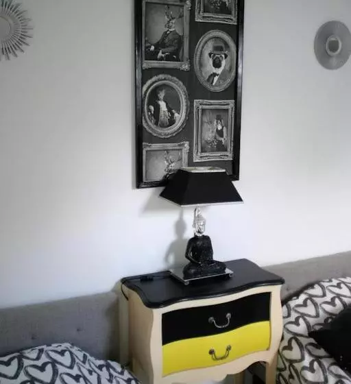 Aamiaismajoitus (B&B) Les Petites Mirabelles