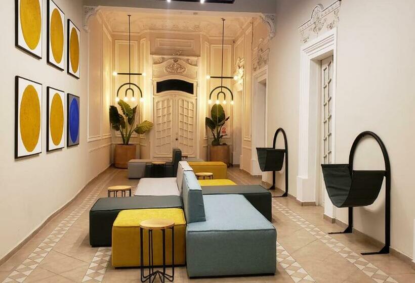 فندق Grand Isitia