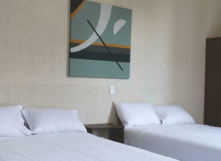 فندق Grand Isitia