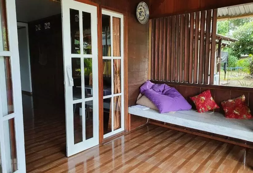 Majatalo Amban Beach House