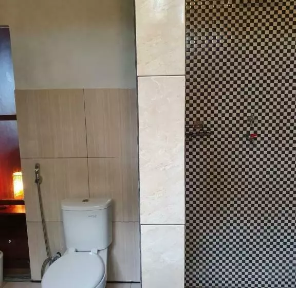 Majatalo Amban Beach House