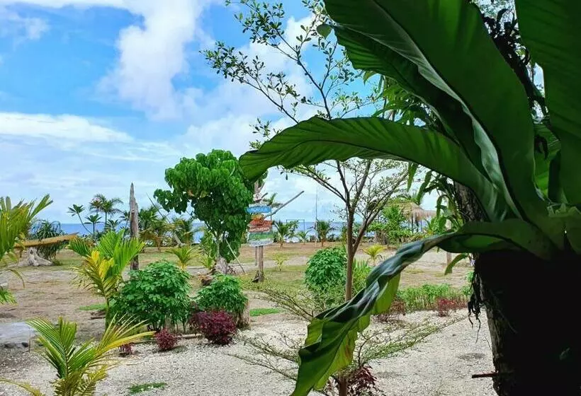 Majatalo Amban Beach House