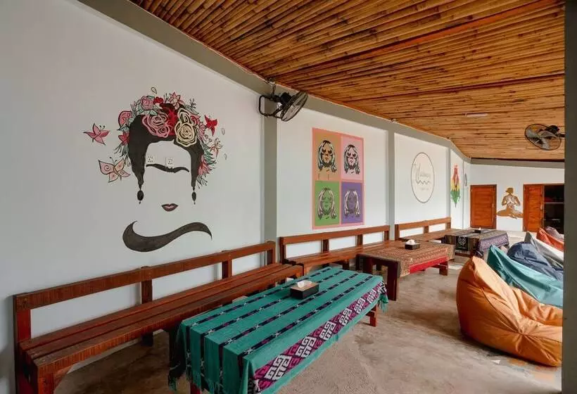 Waiwas Hostel