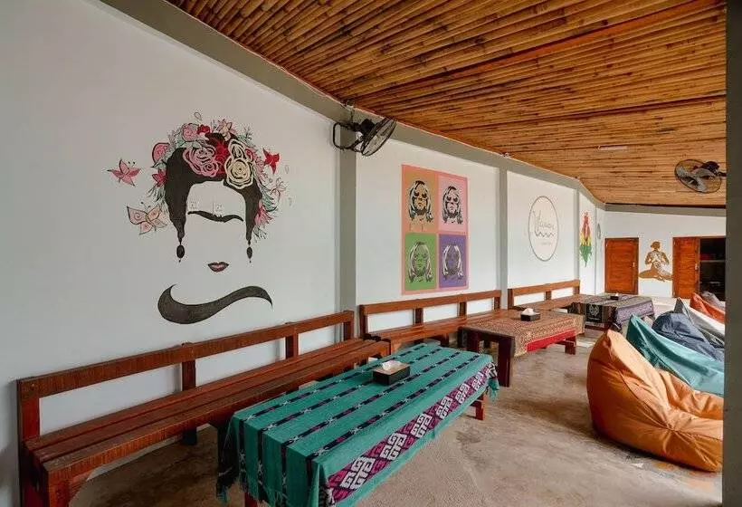 Waiwas Hostel
