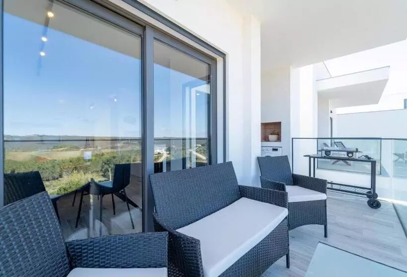 A Gaivota   Walking Distance To Monte Clerigo And Amoreira Beaches