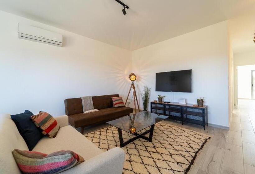 A Gaivota   Walking Distance To Monte Clerigo And Amoreira Beaches