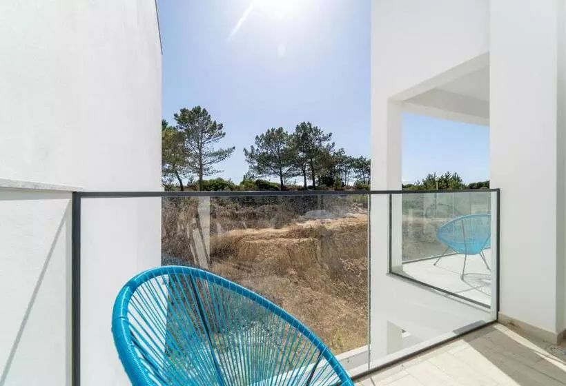 A Gaivota   Walking Distance To Monte Clerigo And Amoreira Beaches