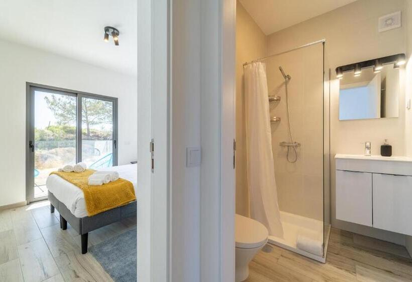 A Gaivota   Walking Distance To Monte Clerigo And Amoreira Beaches