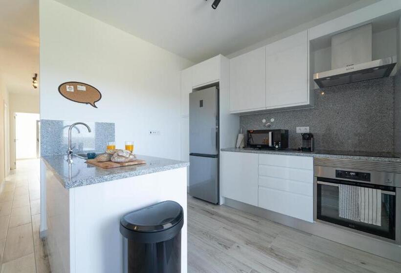 A Gaivota   Walking Distance To Monte Clerigo And Amoreira Beaches