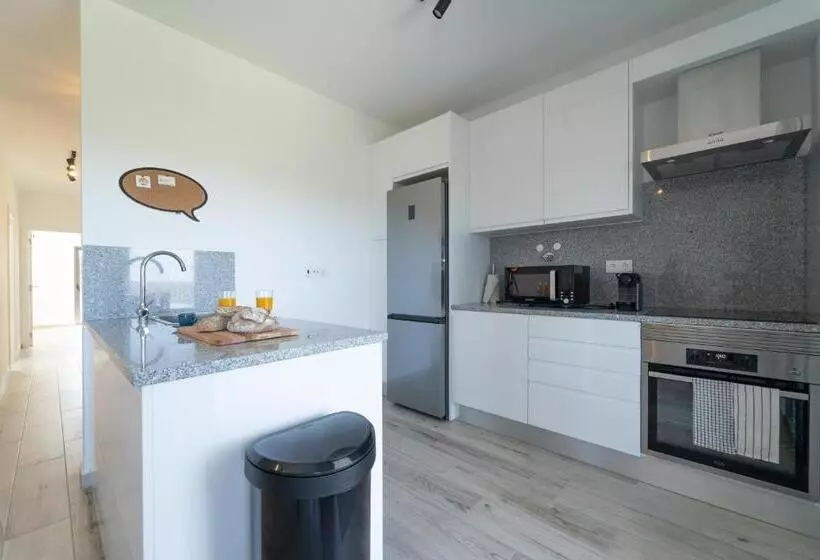 A Gaivota   Walking Distance To Monte Clerigo And Amoreira Beaches