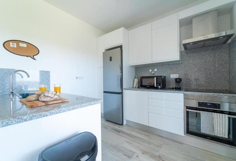 A Gaivota   Walking Distance To Monte Clerigo And Amoreira Beaches