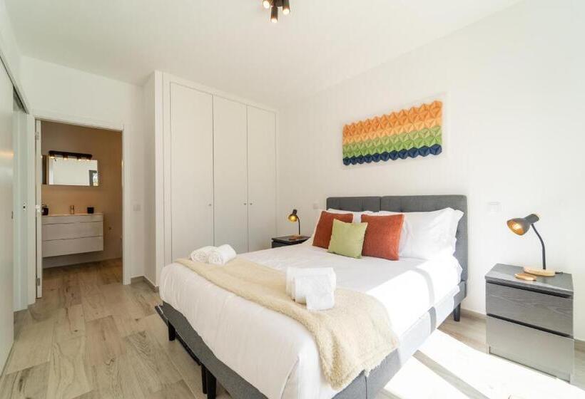 A Gaivota   Walking Distance To Monte Clerigo And Amoreira Beaches