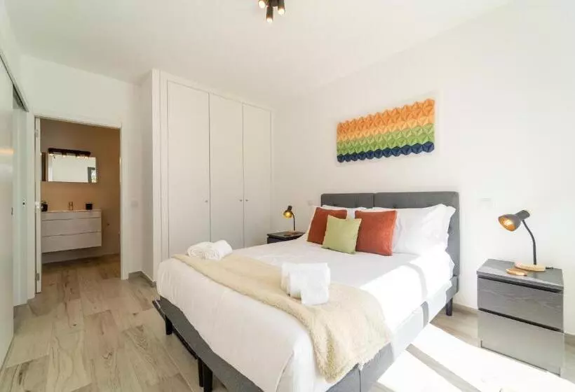 A Gaivota   Walking Distance To Monte Clerigo And Amoreira Beaches