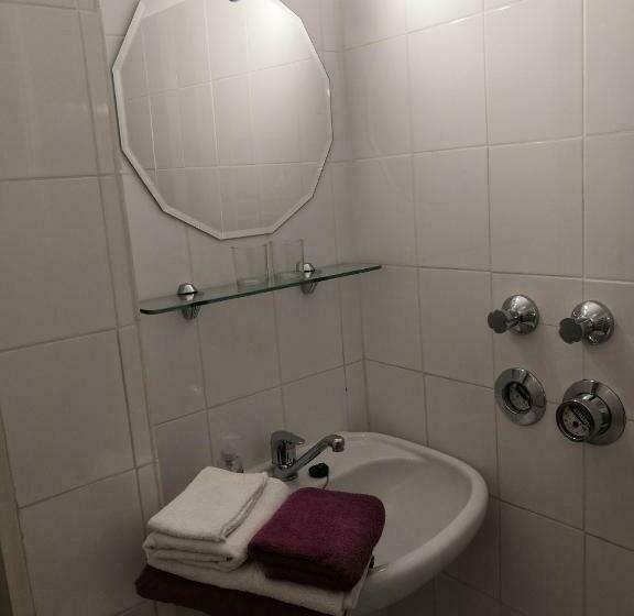 Ferienwohnungen Schelhas