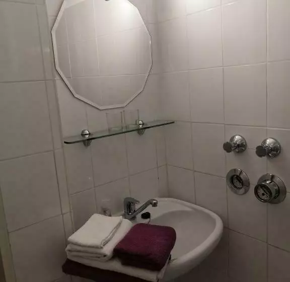 Ferienwohnungen Schelhas