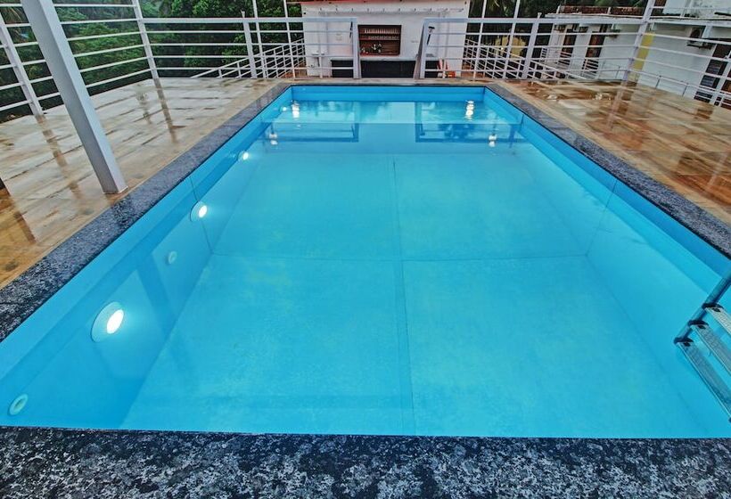 Itsy Hotels La Prince Residency