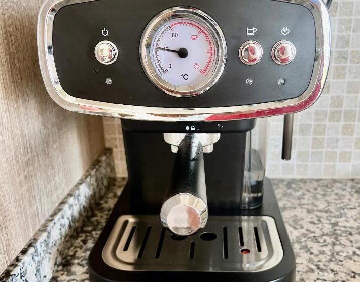 Mcramé Design Apt Sea View, Beachfront, Swimming Pool, 2bdr, 2bar, 6 Pax, Praia Da Rocha