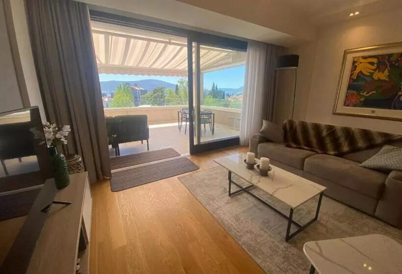 Tivat Luxury Apartment With Beautiful Sea View