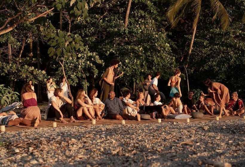 مبيت وإفطار Zunya