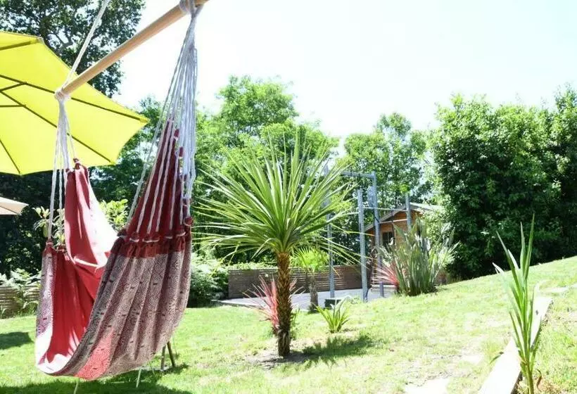 ペンション La Wodapalousa, Surf & Crossfit Guesthouse, 800m From Beach