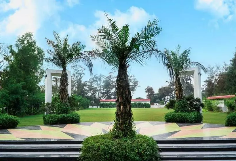 Shanti Resorts