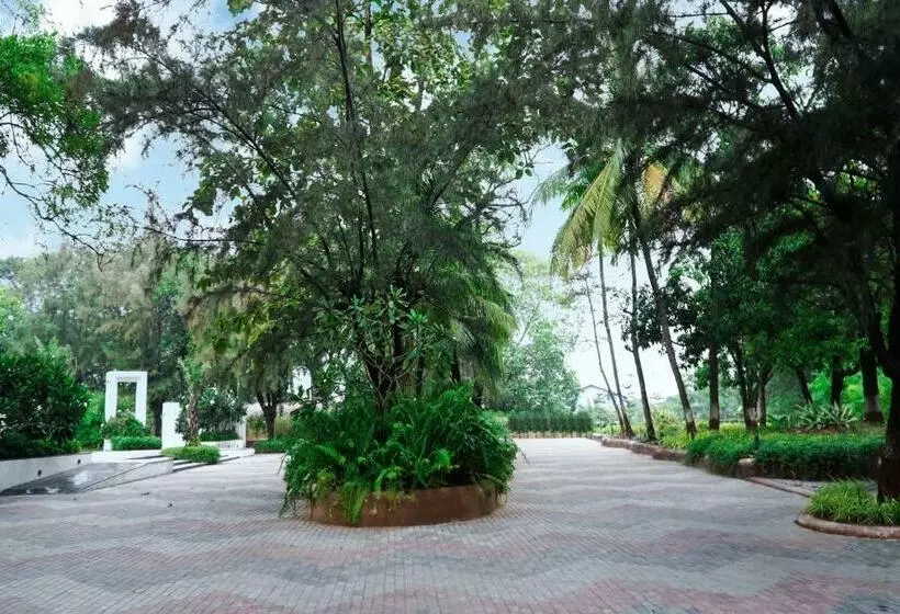 Shanti Resorts