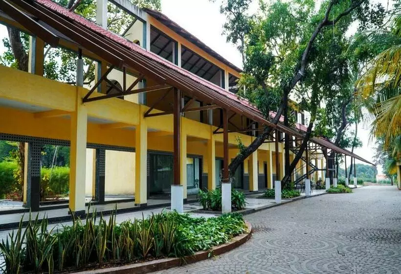 Shanti Resorts