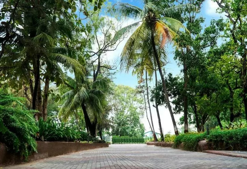 Shanti Resorts