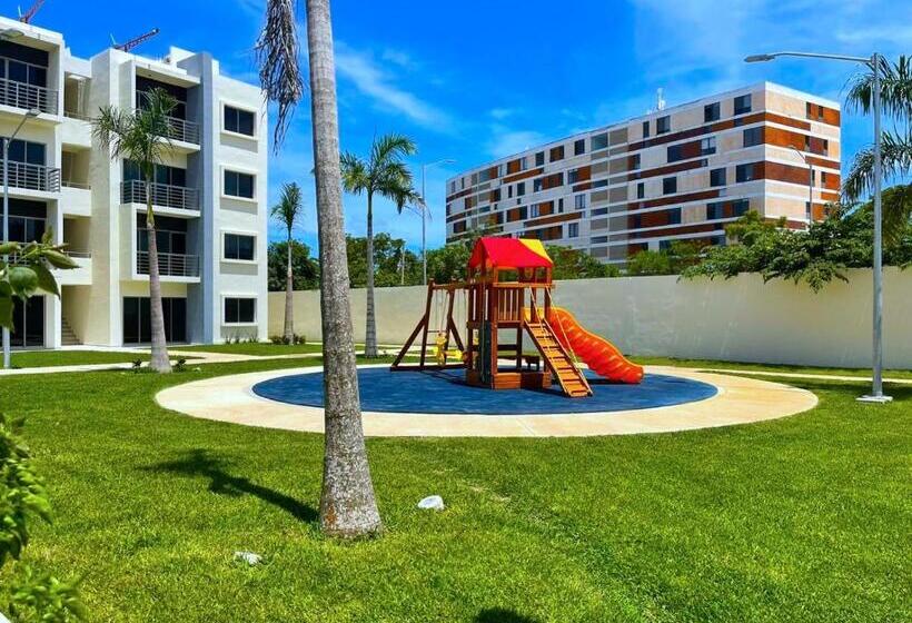 Tropical Modern Condo Amazing Pool!