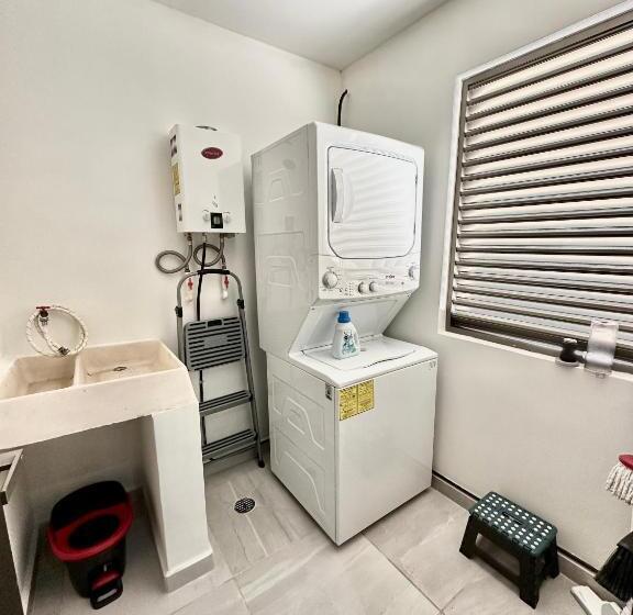 Tropical Modern Condo Amazing Pool!