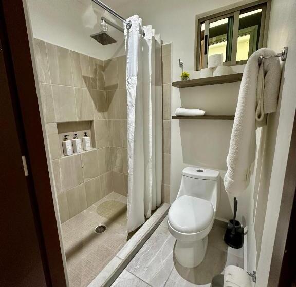 Tropical Modern Condo Amazing Pool!