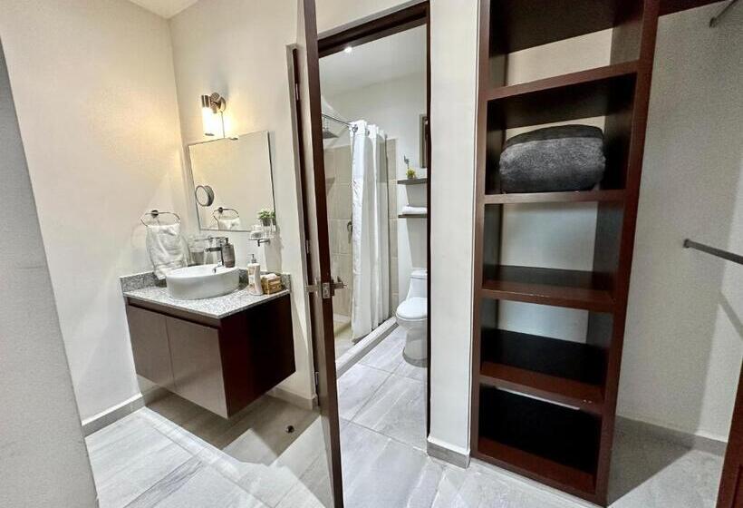 Tropical Modern Condo Amazing Pool!