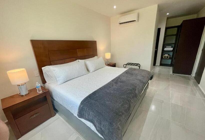 Tropical Modern Condo Amazing Pool!