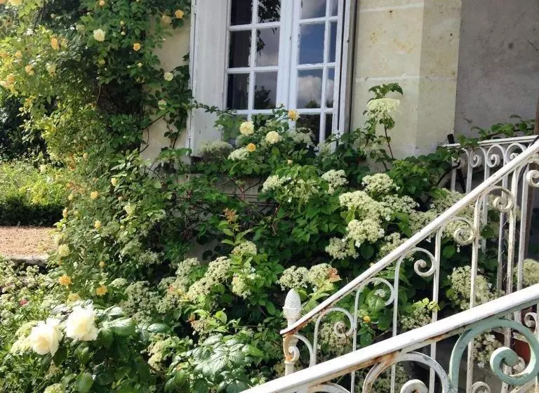 Aamiaismajoitus (B&B) Les Jardins Haute Couture