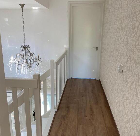 住宿加早餐  Zoutelande,modern Verblijf Bij De Zee