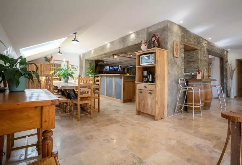 Grange Rénovée En Gîte/maison/chalet