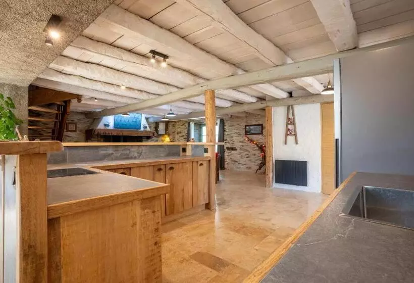 Grange Rénovée En Gîte/maison/chalet