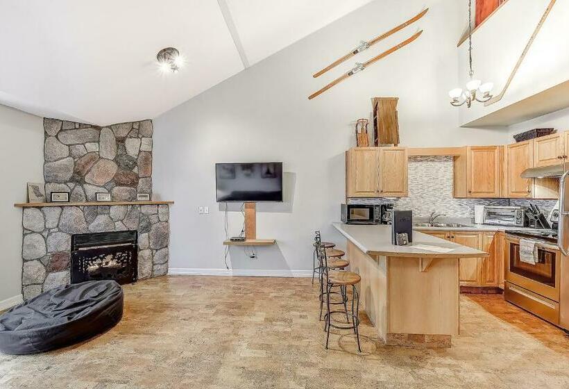 Hotel Chateau On The Ridge 408