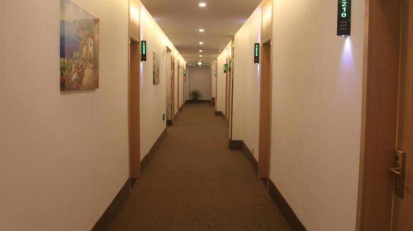 Отель Greentree Inn Jingjiang Xieqiao Town Xinhua Road