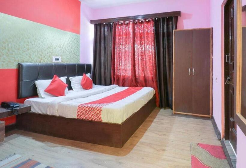 בית מלון כפרי Oyo Mnl739 Manali Villa