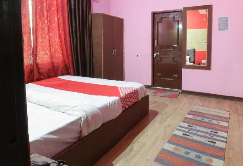 בית מלון כפרי Oyo Mnl739 Manali Villa