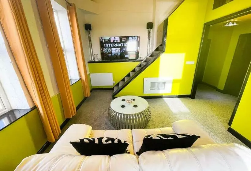 ホテル Phoenix Apartments