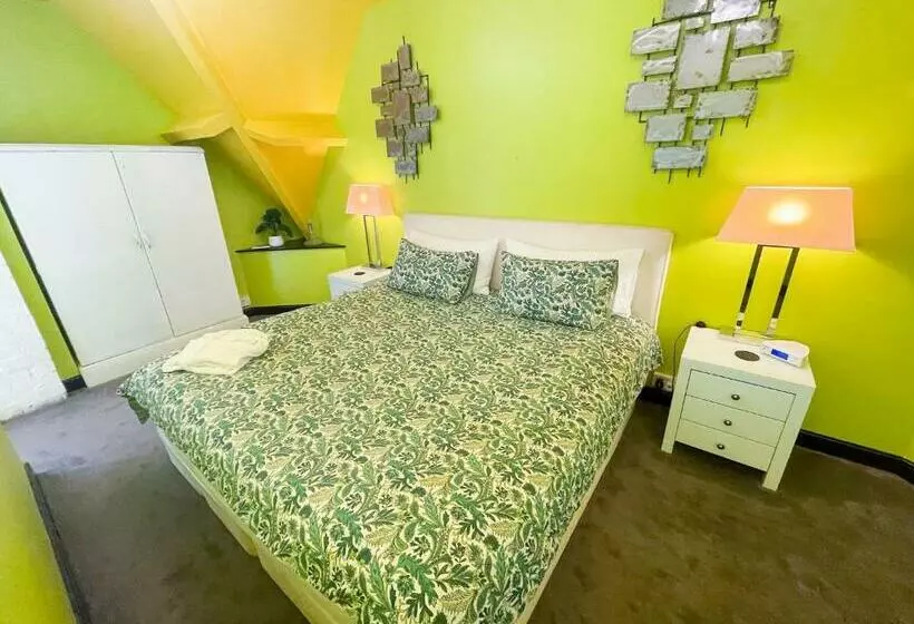 ホテル Phoenix Apartments