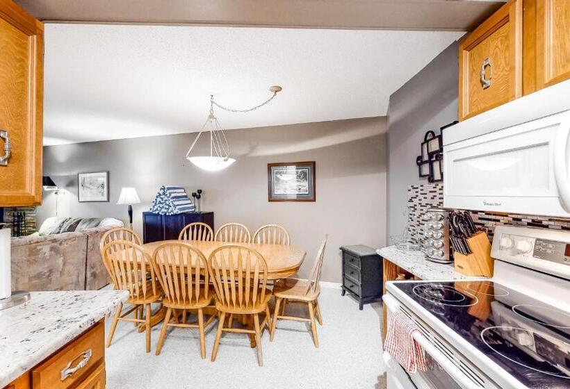 فندق Ponderosa Inn 316