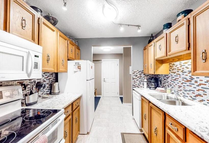 فندق Ponderosa Inn 316