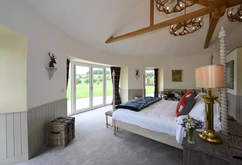 Laverockbank Steading