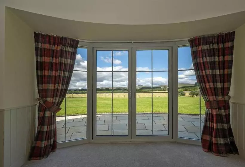 Laverockbank Steading