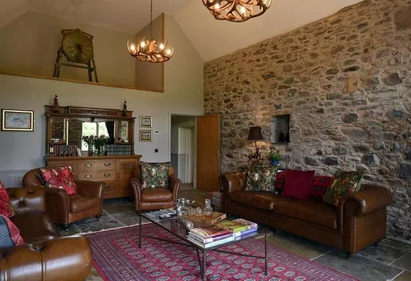 Laverockbank Steading