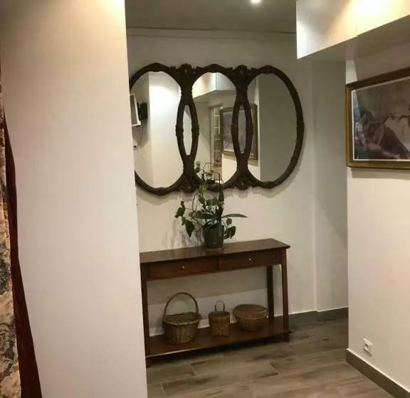 ペンション Chambre Via Natina