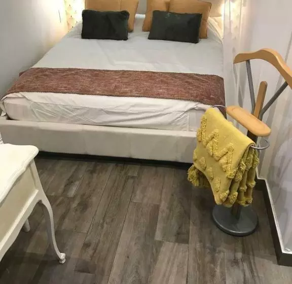 ペンション Chambre Via Natina